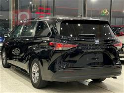 تويوتا سيينا